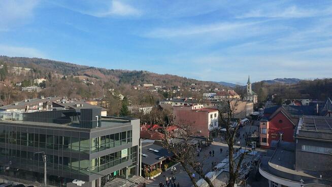 Zdjęcia i filmy z drona