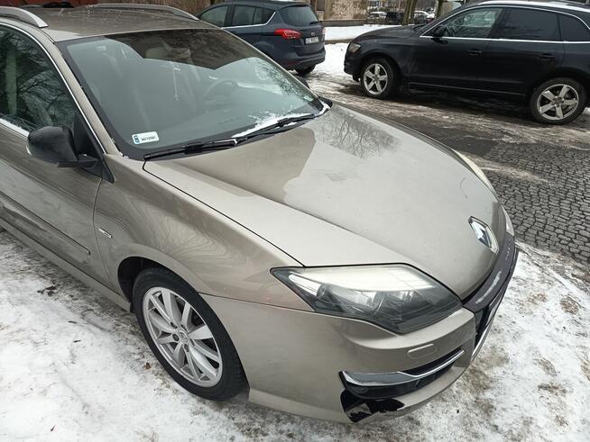 Syndyk sprzeda samochód Renault Laguna
