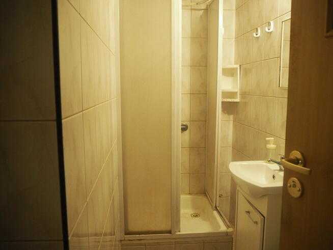 Dwa ładne pokoje po 1300zl w domu przy firmie Volkswagen!