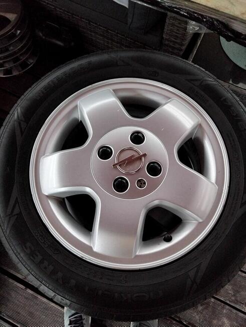 Ładne felgi aluminiowe do opla