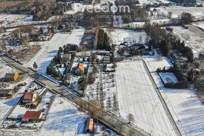 Dom na dużej hektarowej działce Skuły