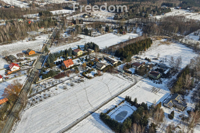 Dom na dużej hektarowej działce Skuły