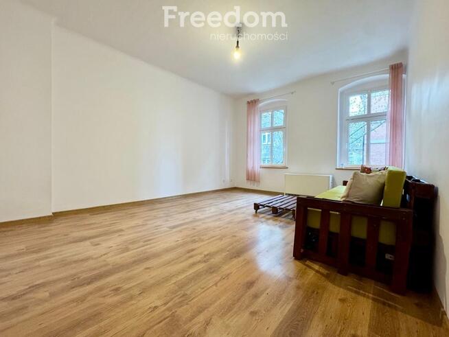 Przestronne 80 m² w kamienicy