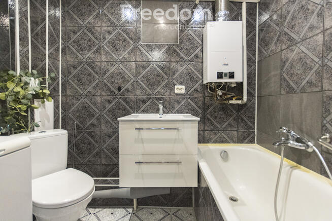 Rozkładowe, 3 pokojowe, świetna lokalizacja.