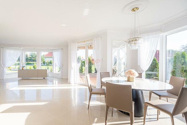 Dom Wisznia Mała, Kwiatowa