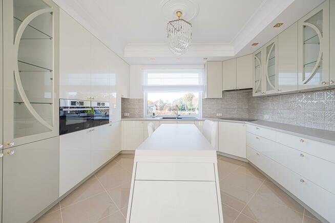 Dom Wisznia Mała, Kwiatowa