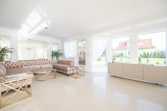 Dom Wisznia Mała, Kwiatowa