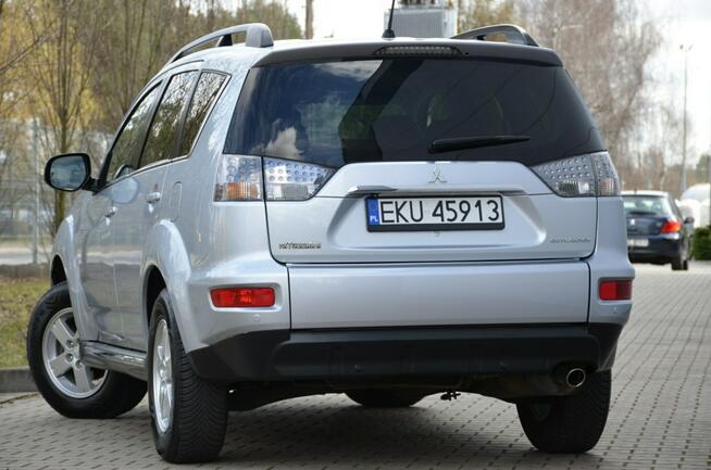 Mitsubishi Outlander 2.0i 150KM Serwis Xenon Kamera Skóra Navi