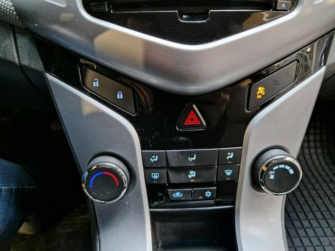 Chevrolet Cruze Zobacz opis !!W podanej cenie Roczna Gwarancja !!