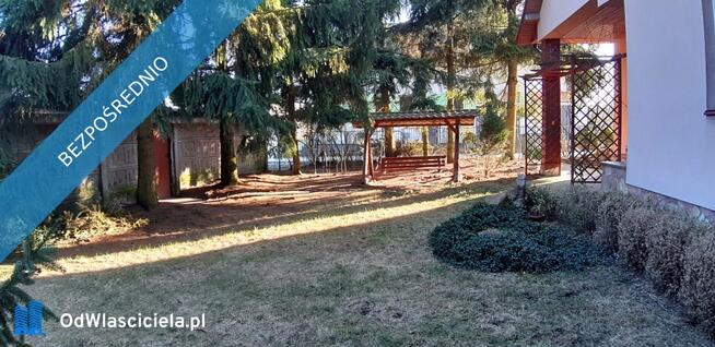 Mały bliźniak, z garażem, nad zalewem.