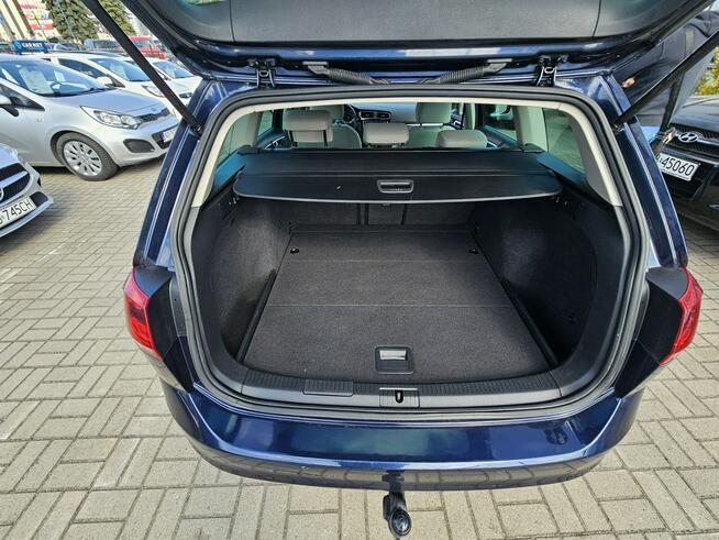 Volkswagen Golf Variant Radar, kontrola pasa,grzane fotele, kamera,alkantara, serwis, hak