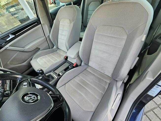 Volkswagen Golf Variant Radar, kontrola pasa,grzane fotele, kamera,alkantara, serwis, hak