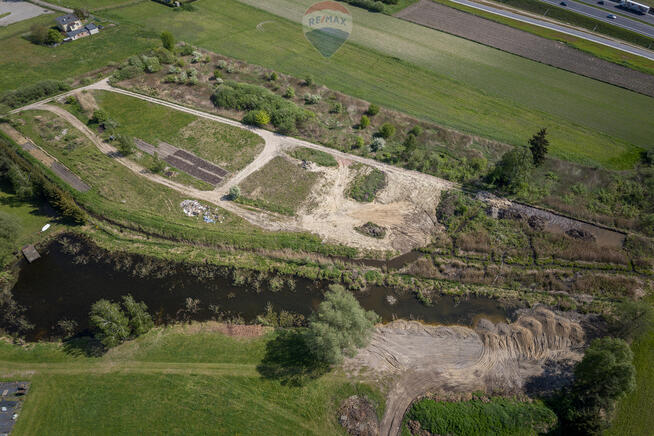 ziałka inwestycyjna budowlano - usługowa 9968m.