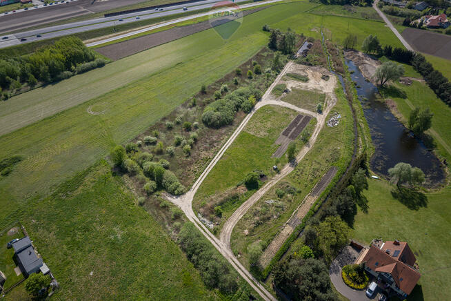 ziałka inwestycyjna budowlano - usługowa 9968m.