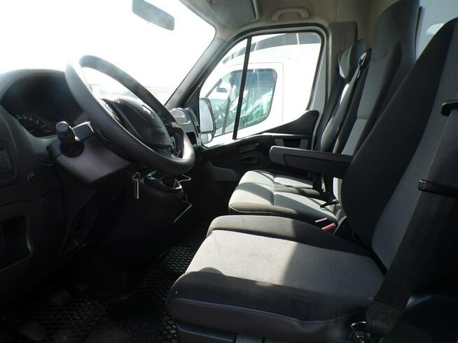 Renault Master auto laweta pomoc drogowa auto pomoc