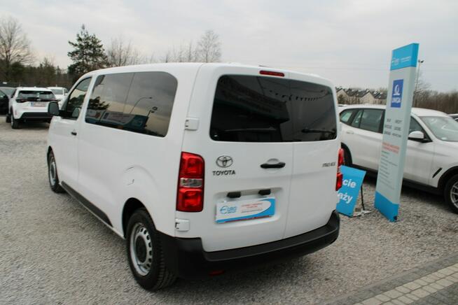 Toyota ProAce 144HP 9 Osob. netto 72 276 PLN Gwarancja Salon Polska