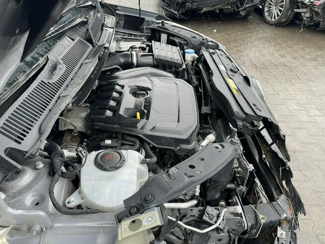 Volkswagen Caddy Klimatronik Podgrzewanie Czujniki park.