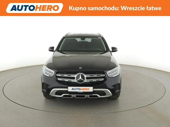 Mercedes GLC 220 FV23% 4x4 automat full LED navi klima auto kamery i czujniki parkowani