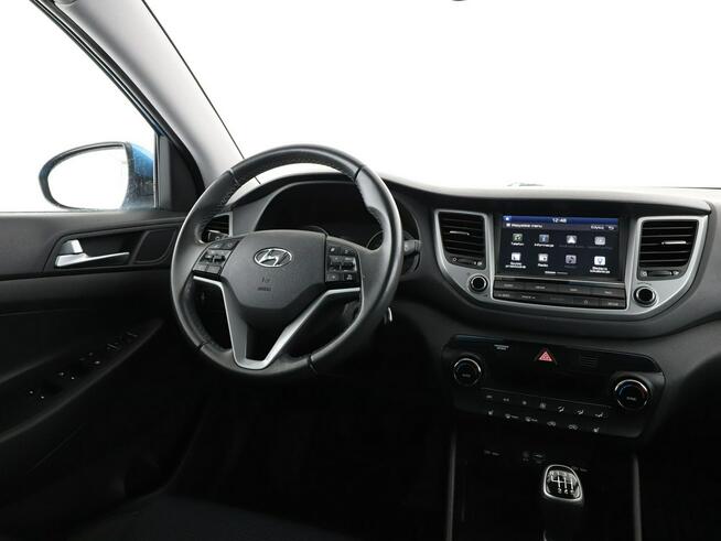 Hyundai Tucson Niski przebieg Navi Czujniki parkowania Klimatyzacja Podgrzewane fotel