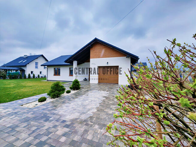 Dom Dąbrówki gm. Czarna,