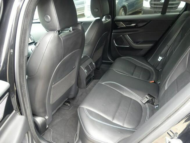 Jaguar XE P300 AWD 300R Sport MAXTON DESIGN Matrix-LED Head-up-Display