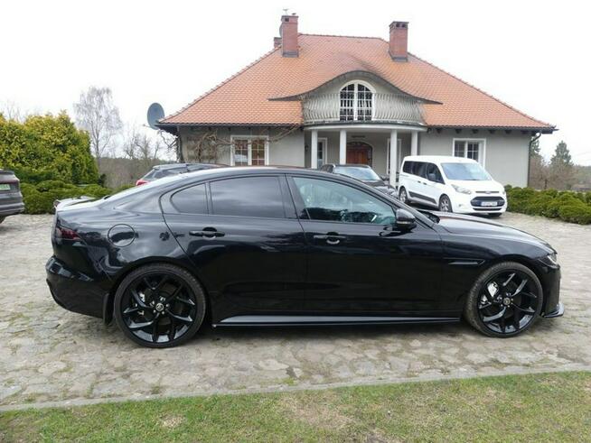 Jaguar XE P300 AWD 300R Sport MAXTON DESIGN Matrix-LED Head-up-Display