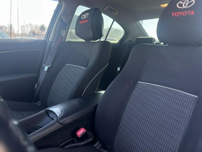 Toyota Avensis Salon Polska Bezwypadkowy Stan Bardzo Dobry benzyna gaz