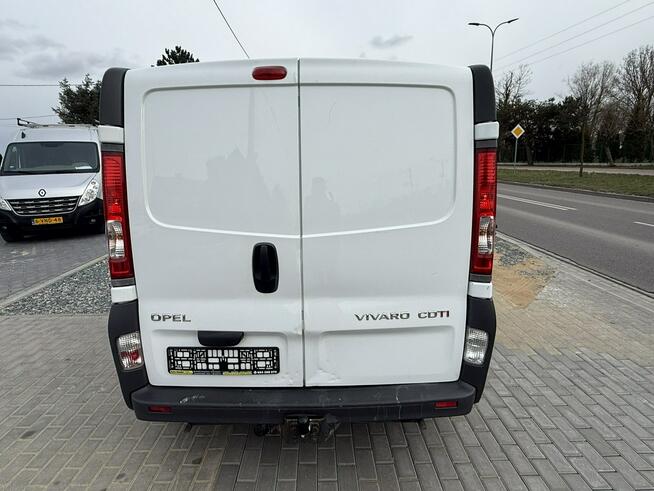 Opel Vivaro 2.0CDTi Lift 2012r Klimatyzacja 3-osobowy Hak VAT-1A !