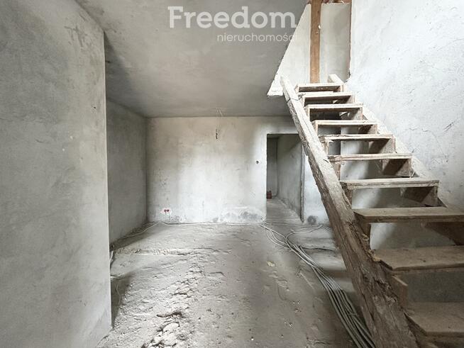 Dom w Łęgajnach z dużą działką 9 pokoi