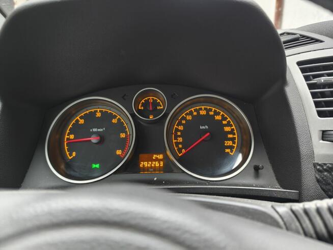 Sprzedam Opla Zafira B