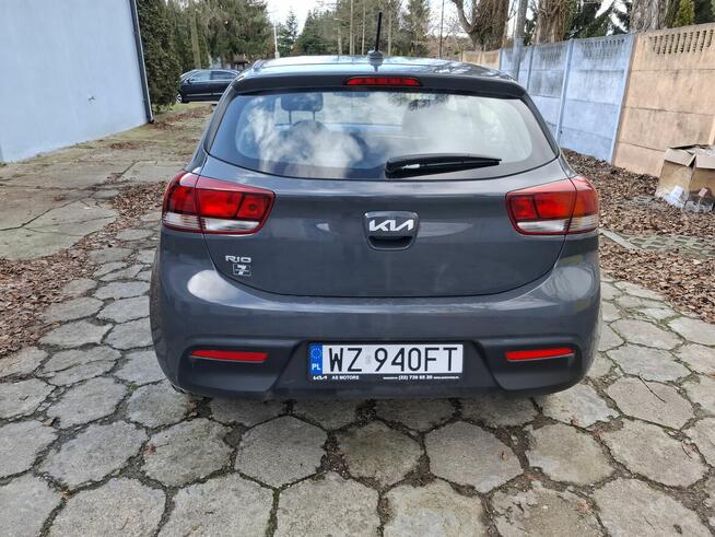 Syndyk sprzeda samochód KIA RIO