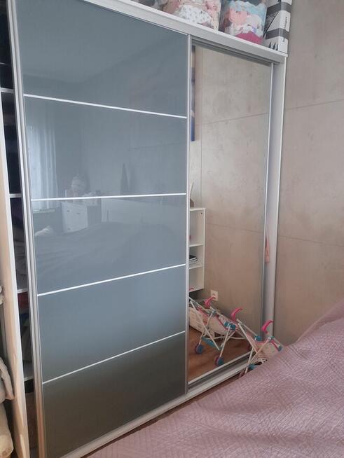 Sprzedam mieszkanie z balkonem