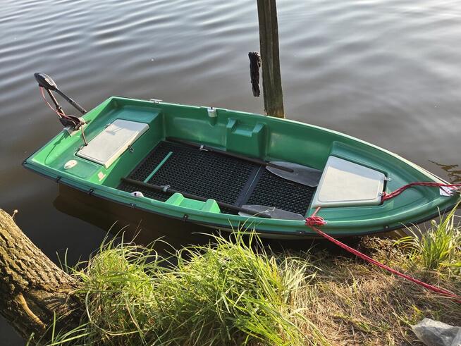 Łódka z przyczepą I silnikiem tohatsu 4 km