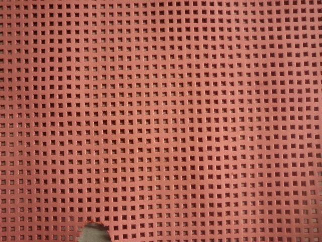 Perforacja skór , skóropodobnych.Przesiek elementów obuwia