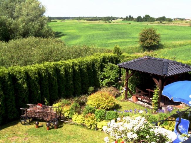 Mikołajki, komfortowy pensjonat położ. ok. 200 m od jeziora