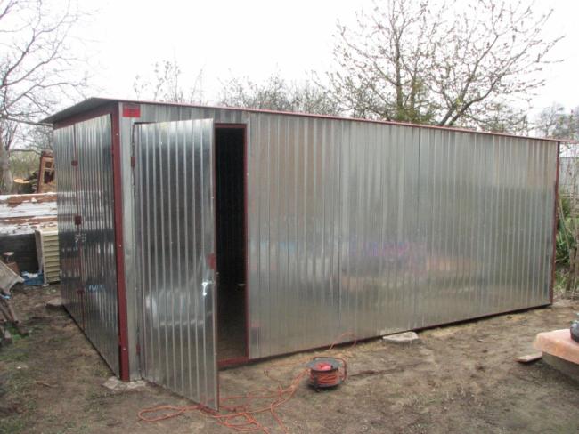 GARAŻE METALOWE - BLASZANE