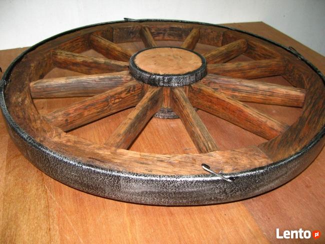 Koło od wozu drabiniastego bryczki powozu żyrandol lampa