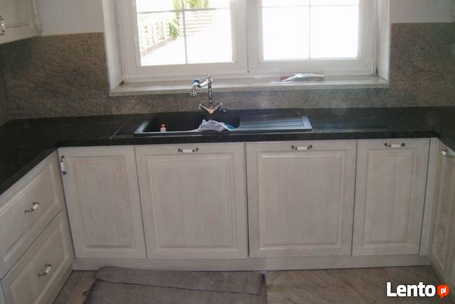 Kamieniarstwo nagrobki pomniki schody parapety kominki blaty