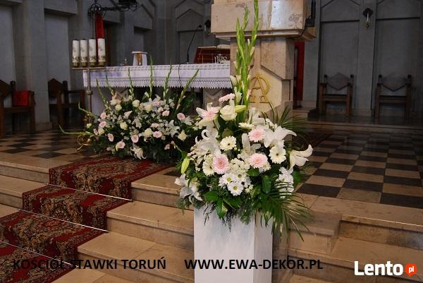 dekoracja kościoła na ślub