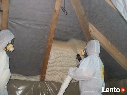 Ocieplenie pianką PUR, dachy, poddasza, natrysk
