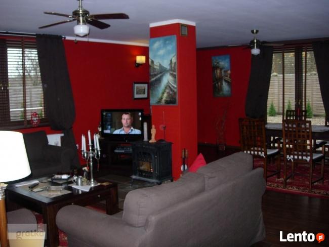 Dom jednorodzinny z pokojami gościnnymi