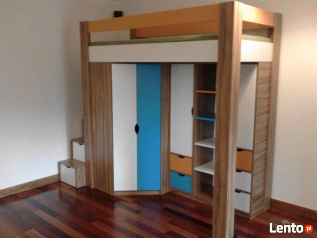 łózka piętrowe i łózka na antresoli