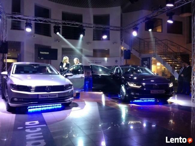 Oświetlenie sali na wesele, dekoracja światłem łódź