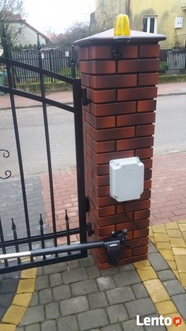 Montaż siłowników do bramy skrzydłowej