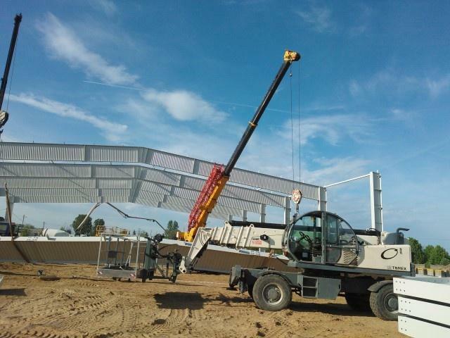 Usługi dźwigowe Sieradz Zduńska Wola Łask dźwigi żurawie