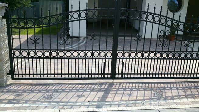 Panel ogrodzeniowy , siatka ogrodzeniowa , przęsła metalowe