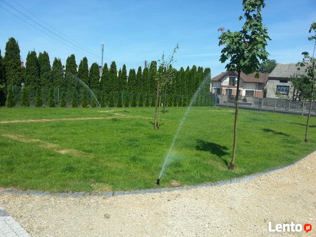 Trawniki, systemy nawadniające, automatyczne nawodnienia