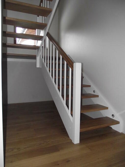 Schody białe, Warszawa