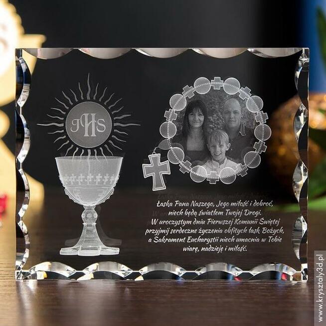 Piękny kryształ 3D ze zdjęciem jako prezent na I Komunię
