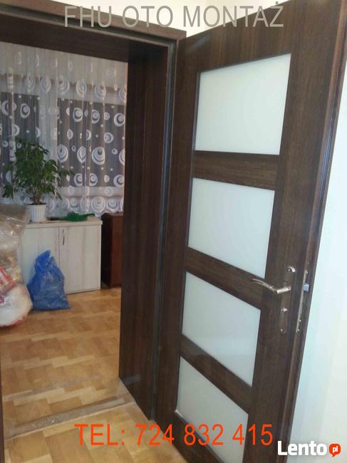 Zabudowa ościeżnicy/futryny z drzwiami i montażem